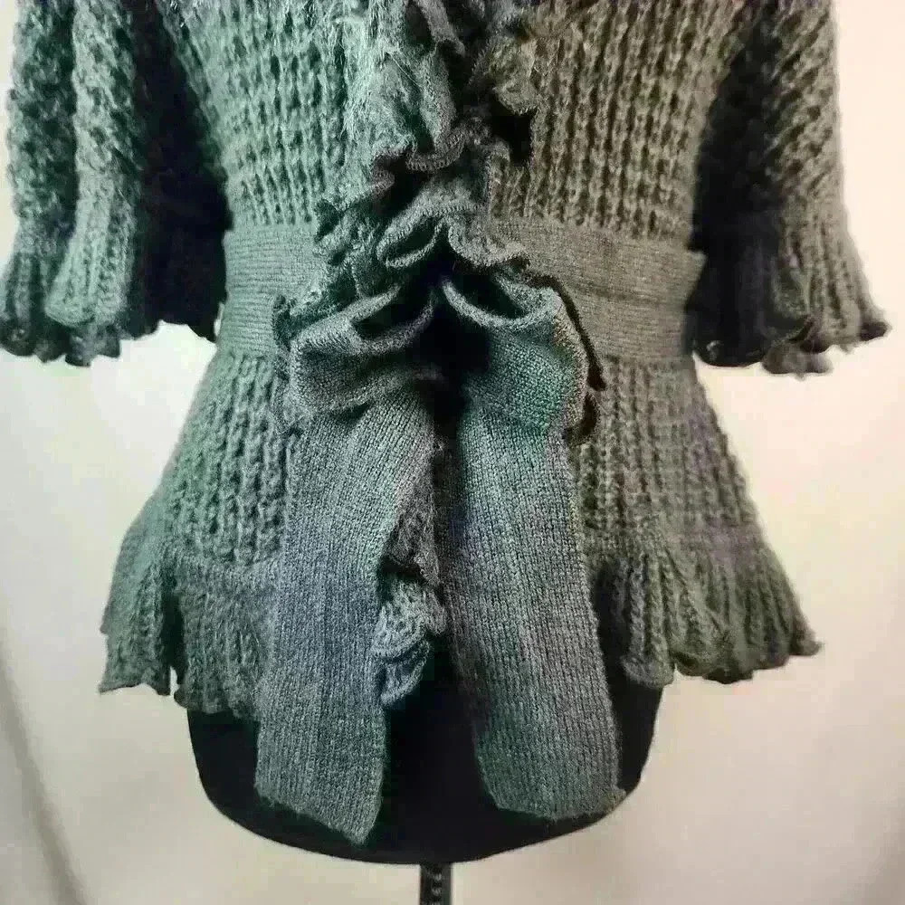 Unique Tempo Paris S/M Grey Cape Sweater Fun Neckline Fur Waist Belt Ruffled Hem - Picture 5 of 11
